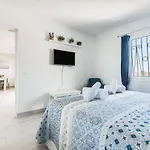 Home2book Stunning Rocas Rojas